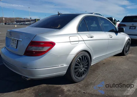2008 Mercedes-Benz C 300 Luxury 4Matic/Sport 4Matic из США, поврежденный, VIN WDDGF81X48F092641